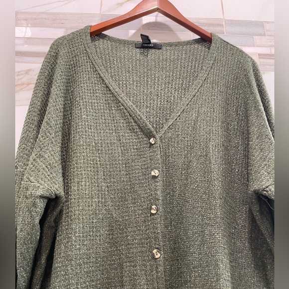 Forever 21 Olive Button-Up oversized waffle knit Cardigan - Picture 5 of 8